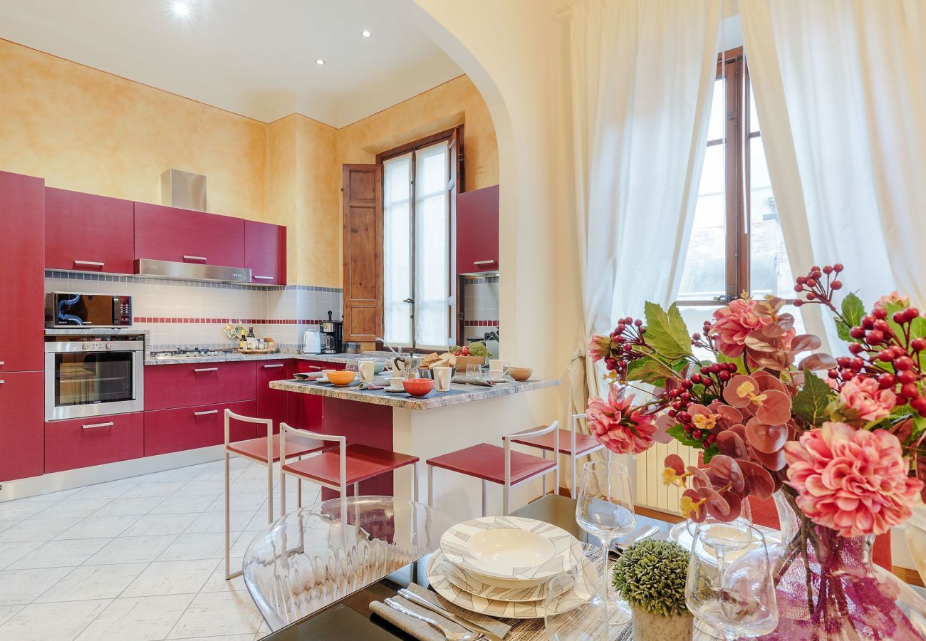 Apartment in Lucca - 3 bedrooms flat in central Lucca with air conditioning