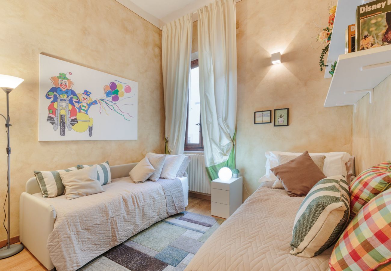 Apartment in Lucca - 3 bedrooms flat in central Lucca with air conditioning