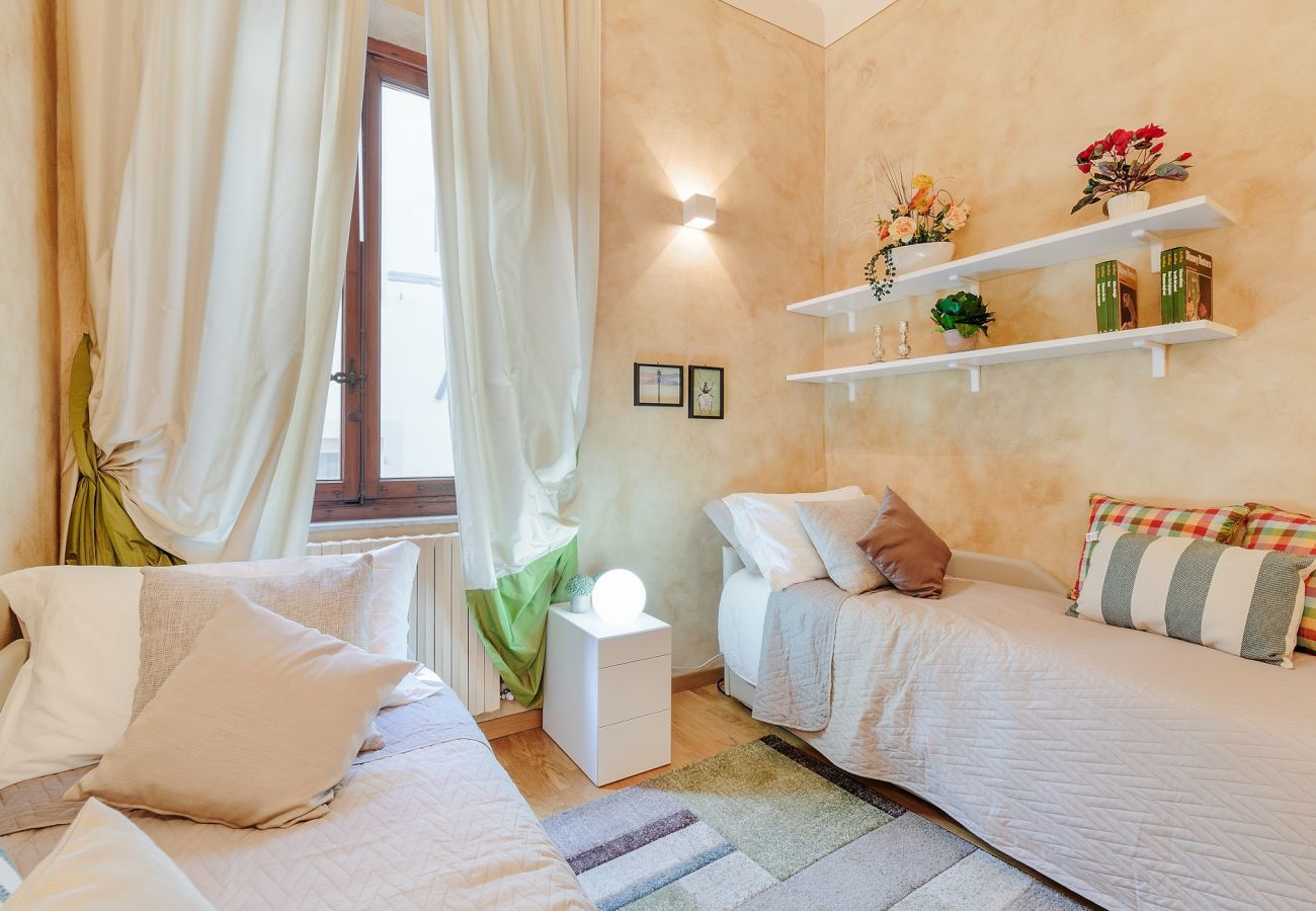 Apartment in Lucca - 3 bedrooms flat in central Lucca with air conditioning