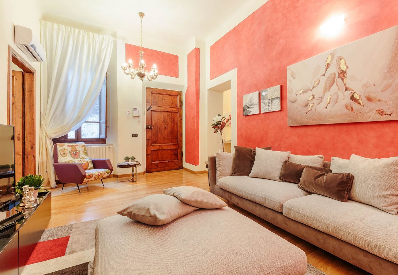 Apartment in Lucca - 3 bedrooms flat in central Lucca with air conditioning