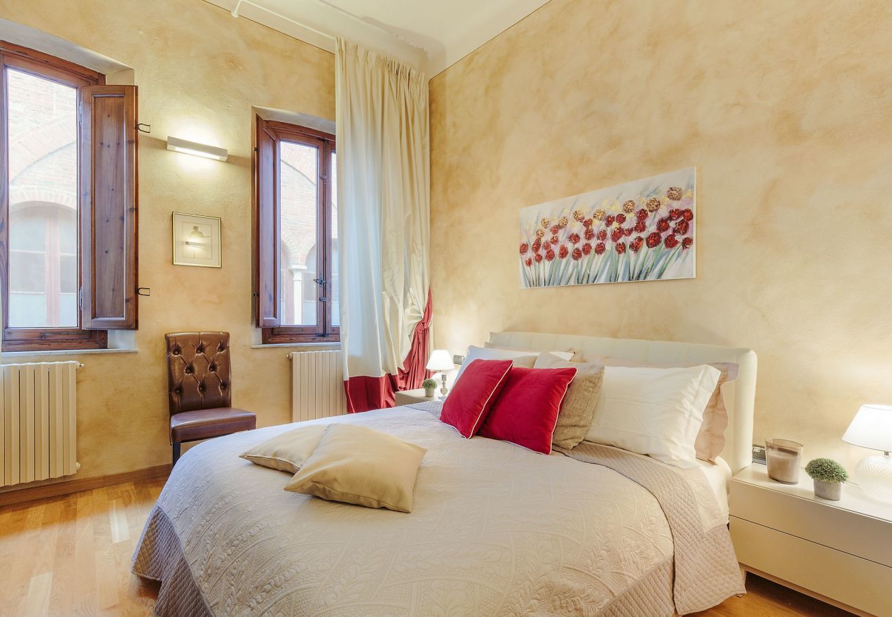 Apartment in Lucca - 3 bedrooms flat in central Lucca with air conditioning