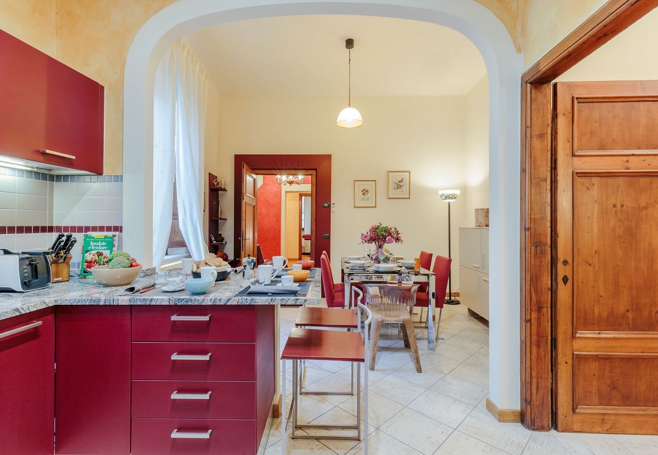 Apartment in Lucca - 3 bedrooms flat in central Lucca with air conditioning