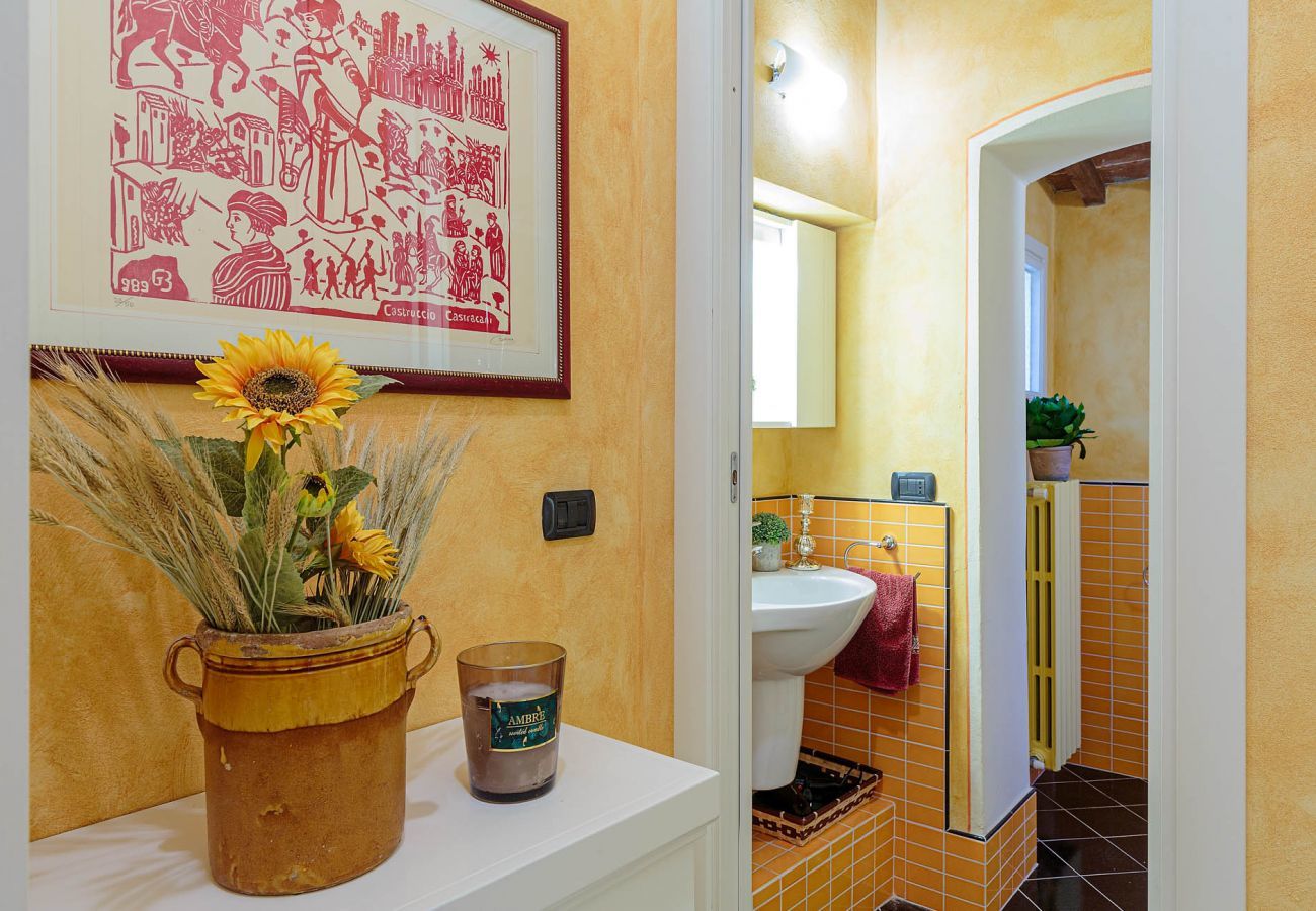 Apartment in Lucca - 3 bedrooms flat in central Lucca with air conditioning