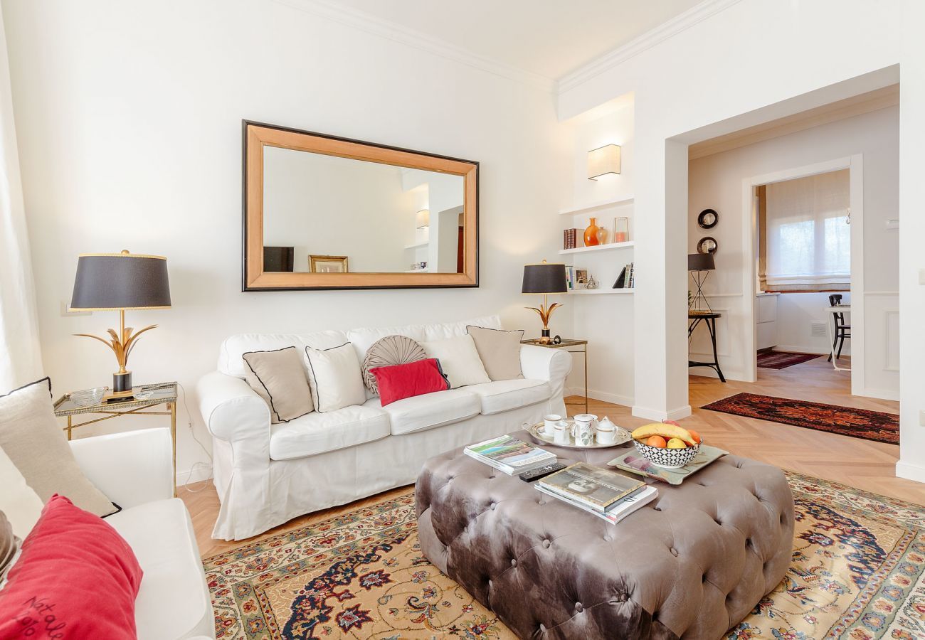 Apartment in Lucca - 2 bedrooms, Terrace and Private Parking in Lucca