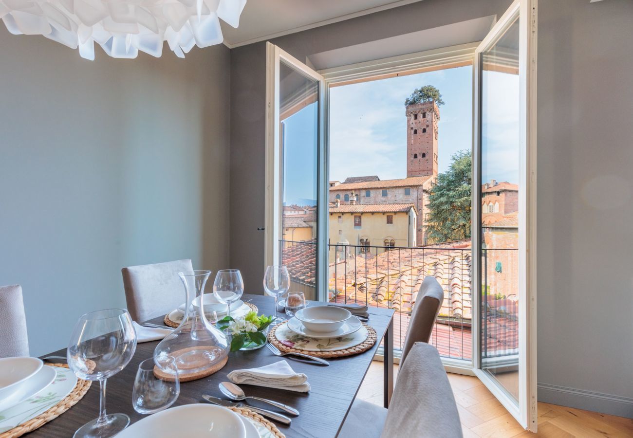 Apartment in Lucca - 2 bedrooms Modern Penthouse with View in Lucca