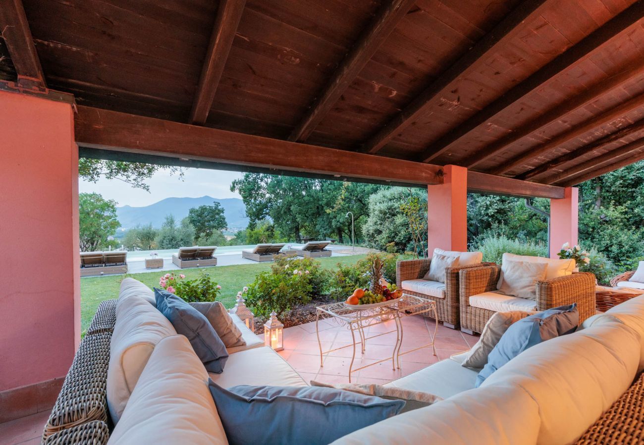 Villa in Bientina - Spacious 6 bedrooms Villa with Private Pool on the Tuscan Hills of Santa Colomba by Pontedera and Bientina