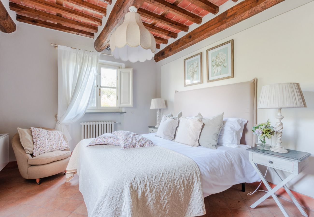Apartment in Monte San quirico - Jacopo Farmhouse Apartment in Wine Resort in Lucca