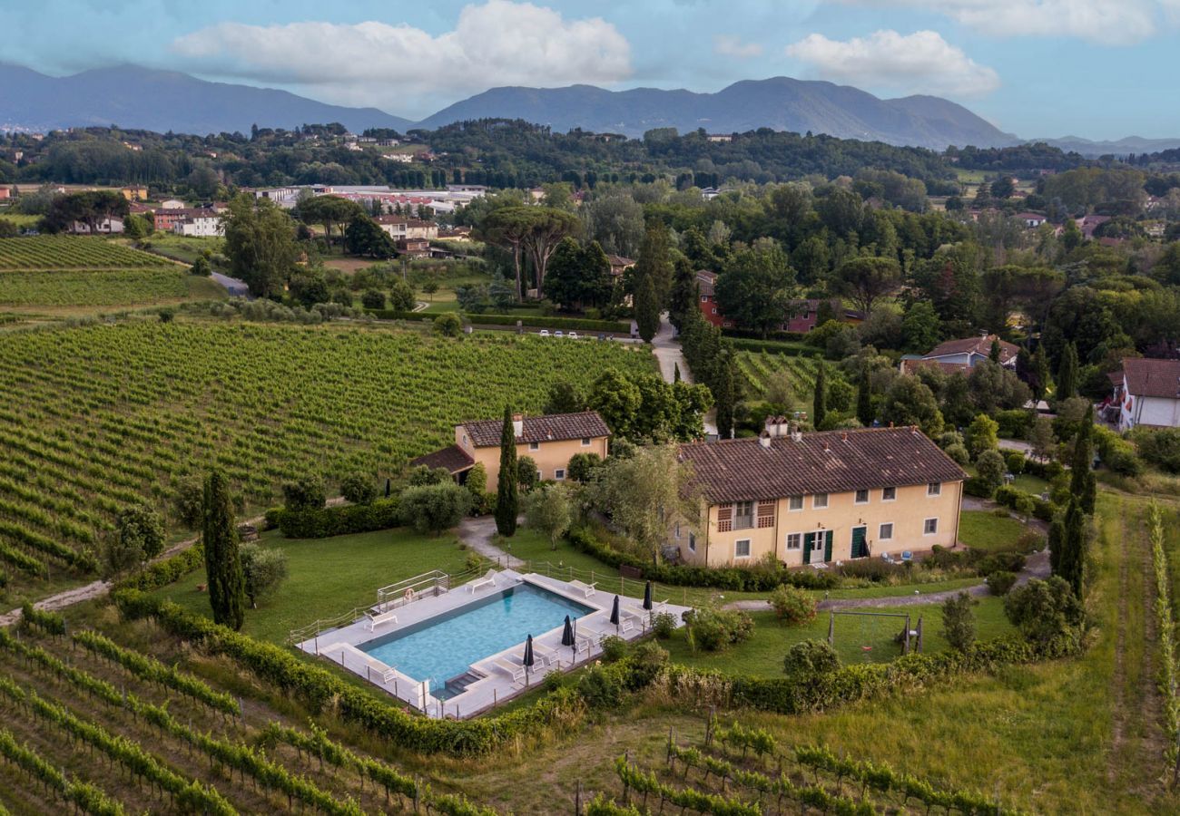 Apartment in Monte San quirico - Anna Farmhouse Apartment in Wine Resort in Lucca
