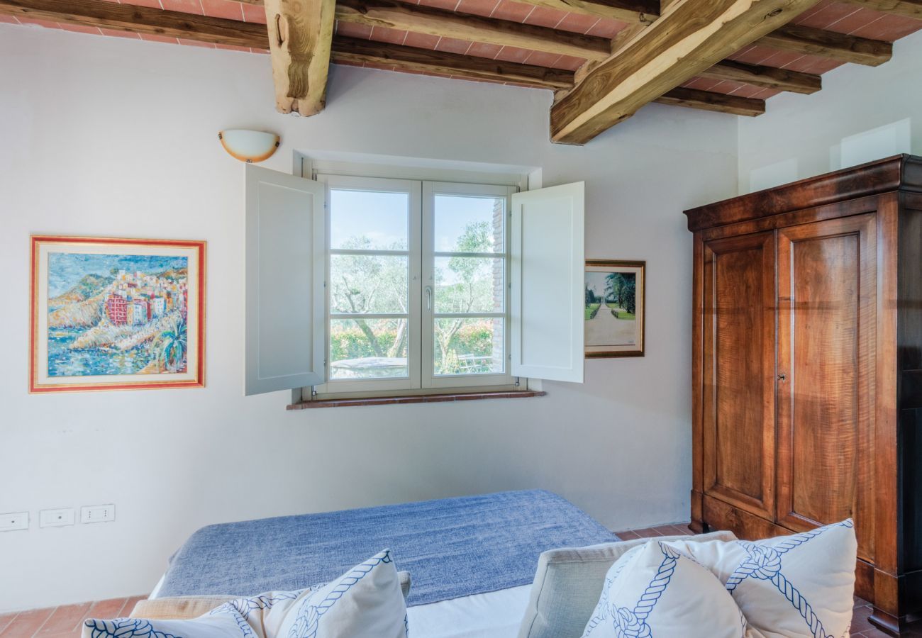 Apartment in San Gennaro - Casa Santo, a sweet country apartment with pool on the hills of Lucca 