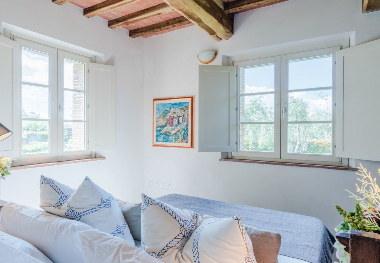 Apartment in San Gennaro - Casa Santo, a sweet country apartment with pool on the hills of Lucca 