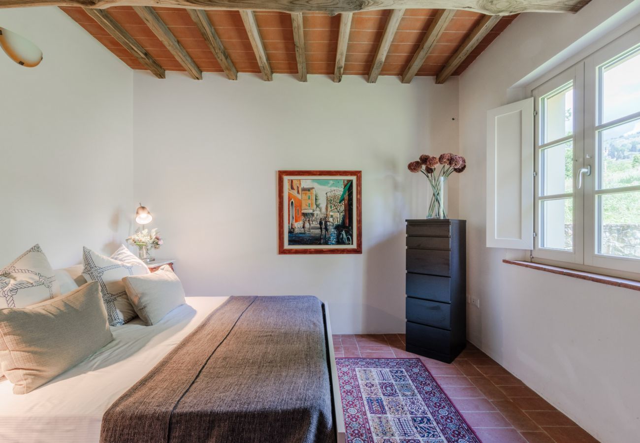 Apartment in San Gennaro - Casa Santo, a sweet country apartment with pool on the hills of Lucca 