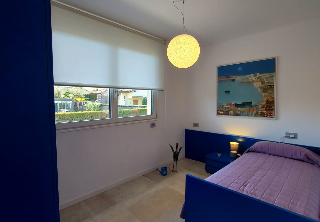 Apartment in Lazise - YIN E YANG