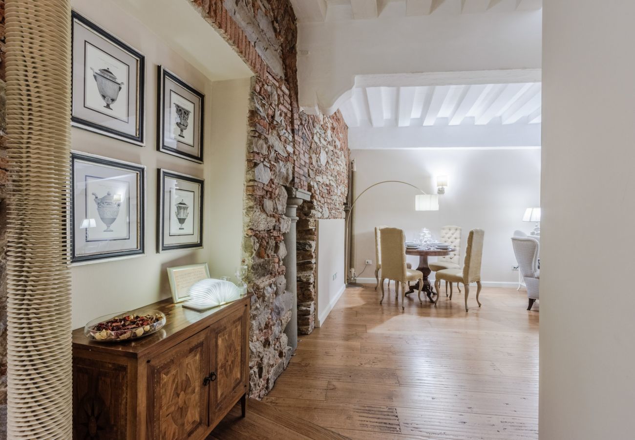 Apartment in Lucca - Lapo 2 bedrooms and outdoor inside Lucca