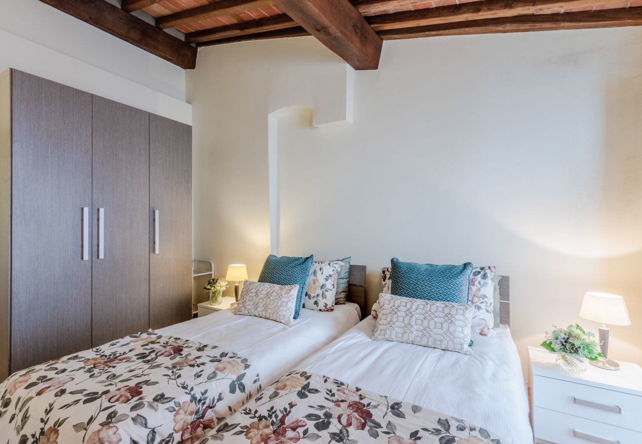 Apartment in Lucca - Smart Flat with Elevator inside Lucca