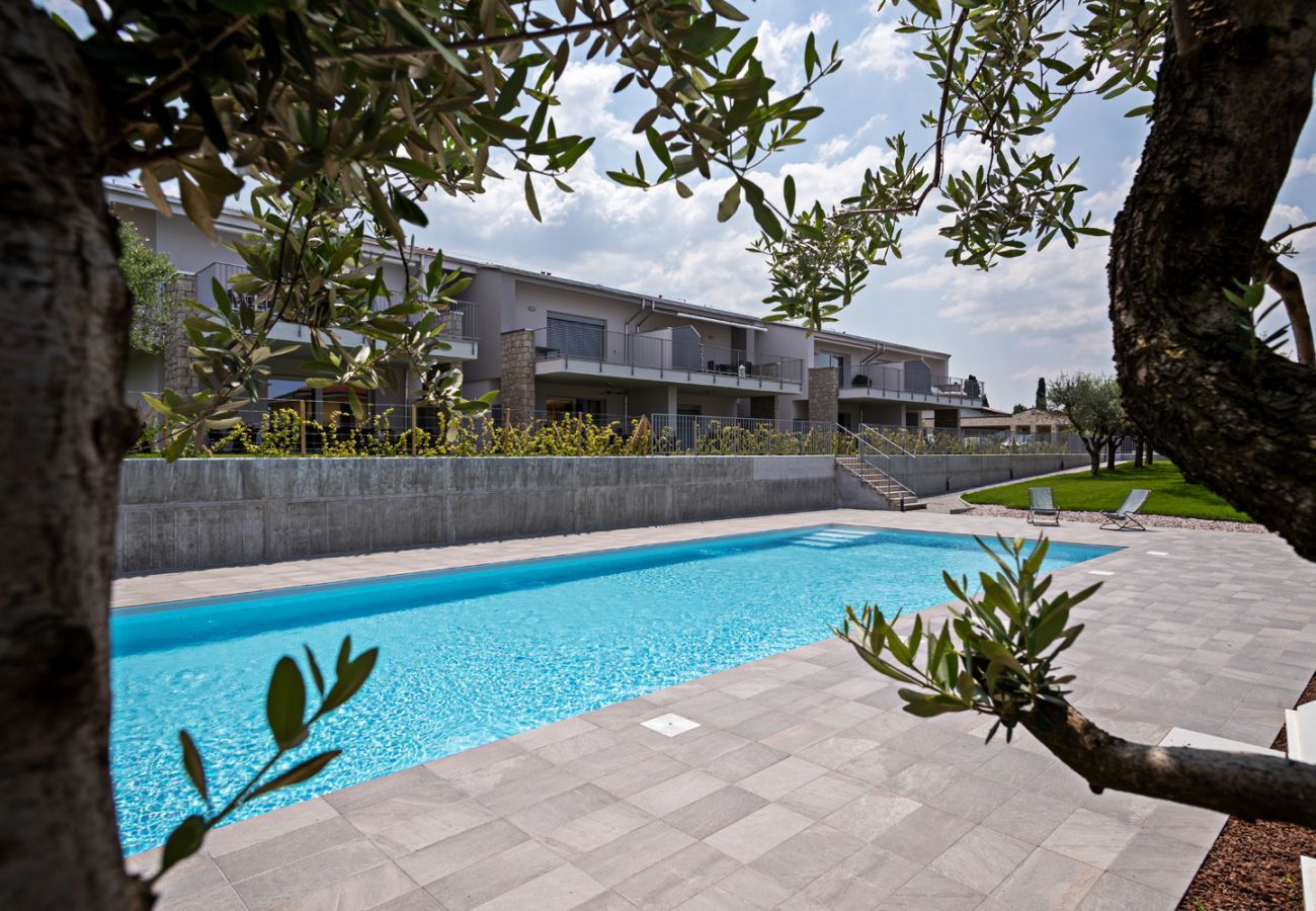 Apartment in Lazise - Regarda - Casa Erika with big terrace, swimming pool, wifi