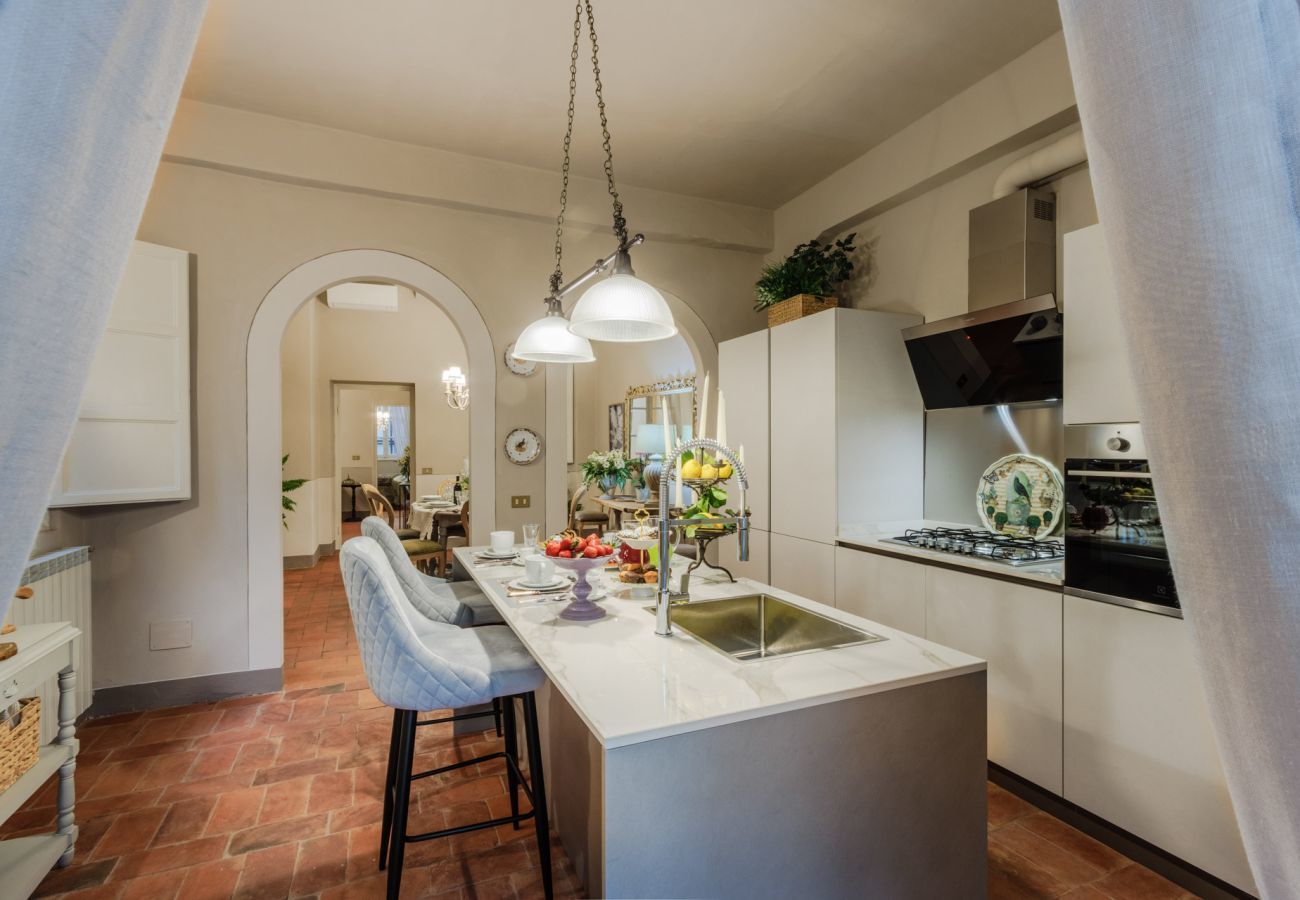 Apartment in Lucca - Casa Celeste 3 Bedrooms Apartment with Terrace Inside Lucca