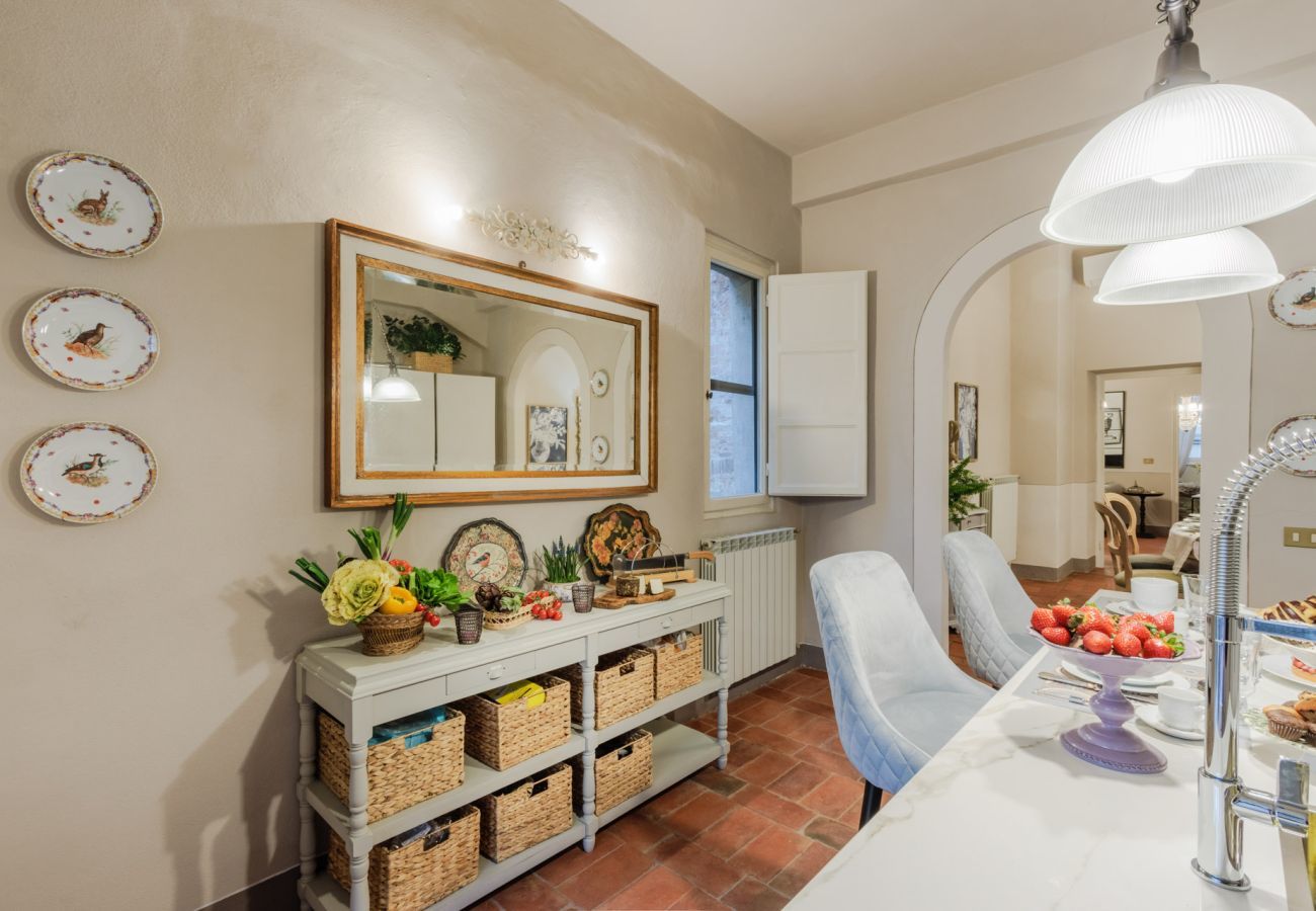 Apartment in Lucca - Casa Celeste 3 Bedrooms Apartment with Terrace Inside Lucca