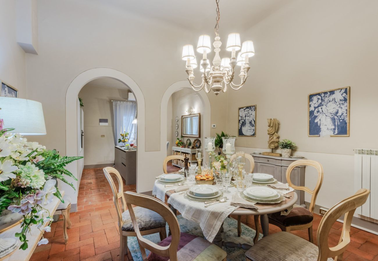 Apartment in Lucca - Casa Celeste 3 Bedrooms Apartment with Terrace Inside Lucca