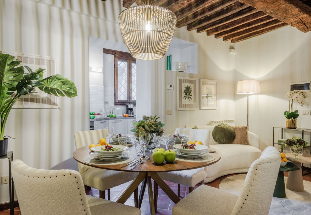 Apartment in Lucca - Casa Genny convenient 1 bedroom apartment inside the walls of Lucca