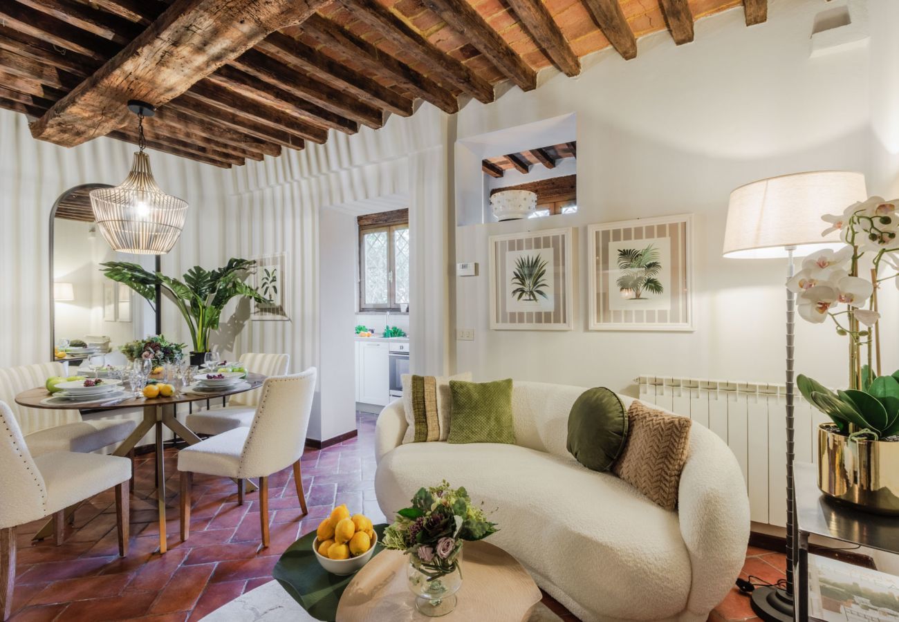 Apartment in Lucca - Casa Genny convenient 1 bedroom apartment inside the walls of Lucca