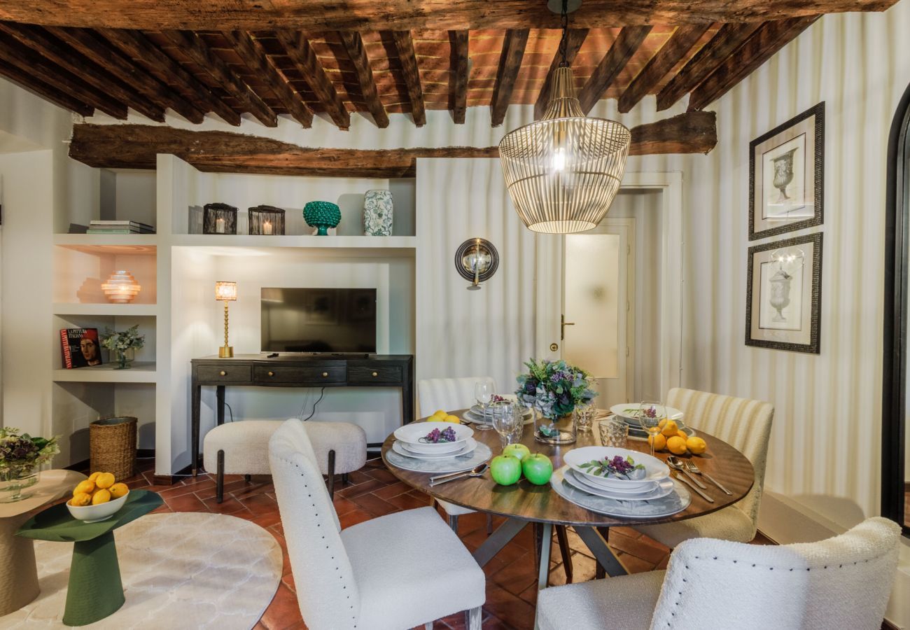 Apartment in Lucca - Casa Genny convenient 1 bedroom apartment inside the walls of Lucca