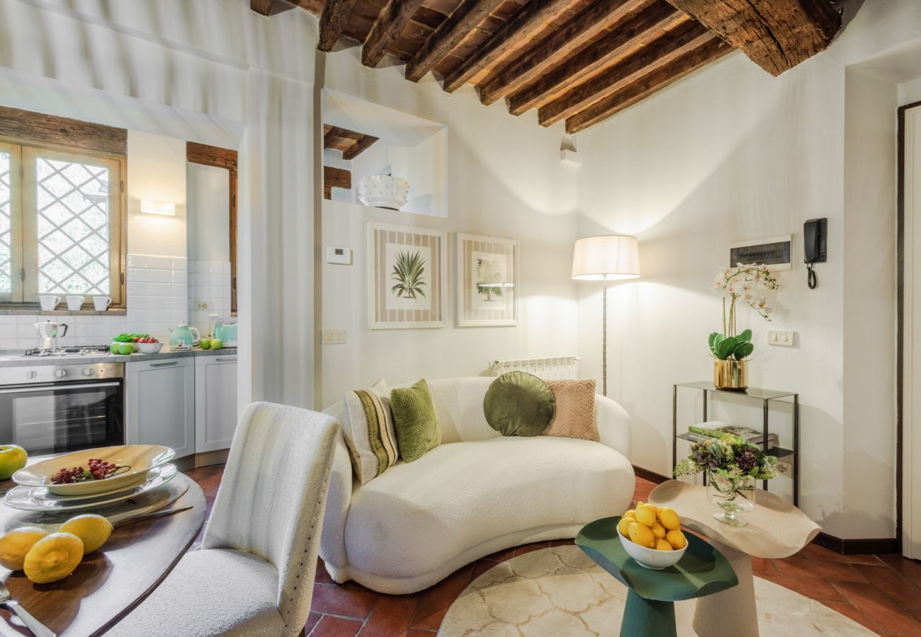 Apartment in Lucca - Casa Genny convenient 1 bedroom apartment inside the walls of Lucca