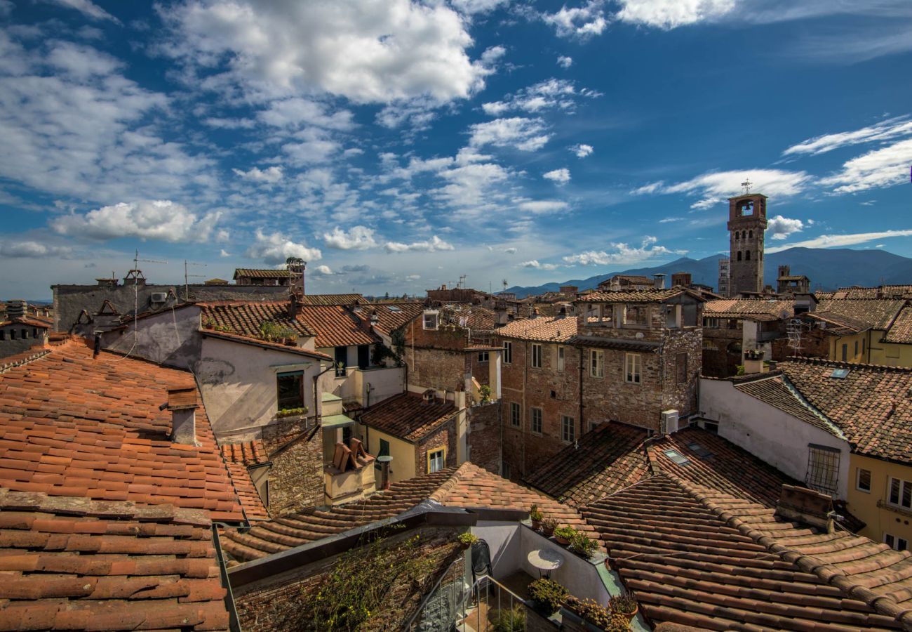 Apartment in Lucca - Modern Panoramic Penthouse with Elevator inside the Walls of Lucca