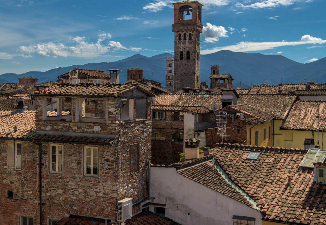 Apartment in Lucca - Modern Panoramic Penthouse with Elevator inside the Walls of Lucca