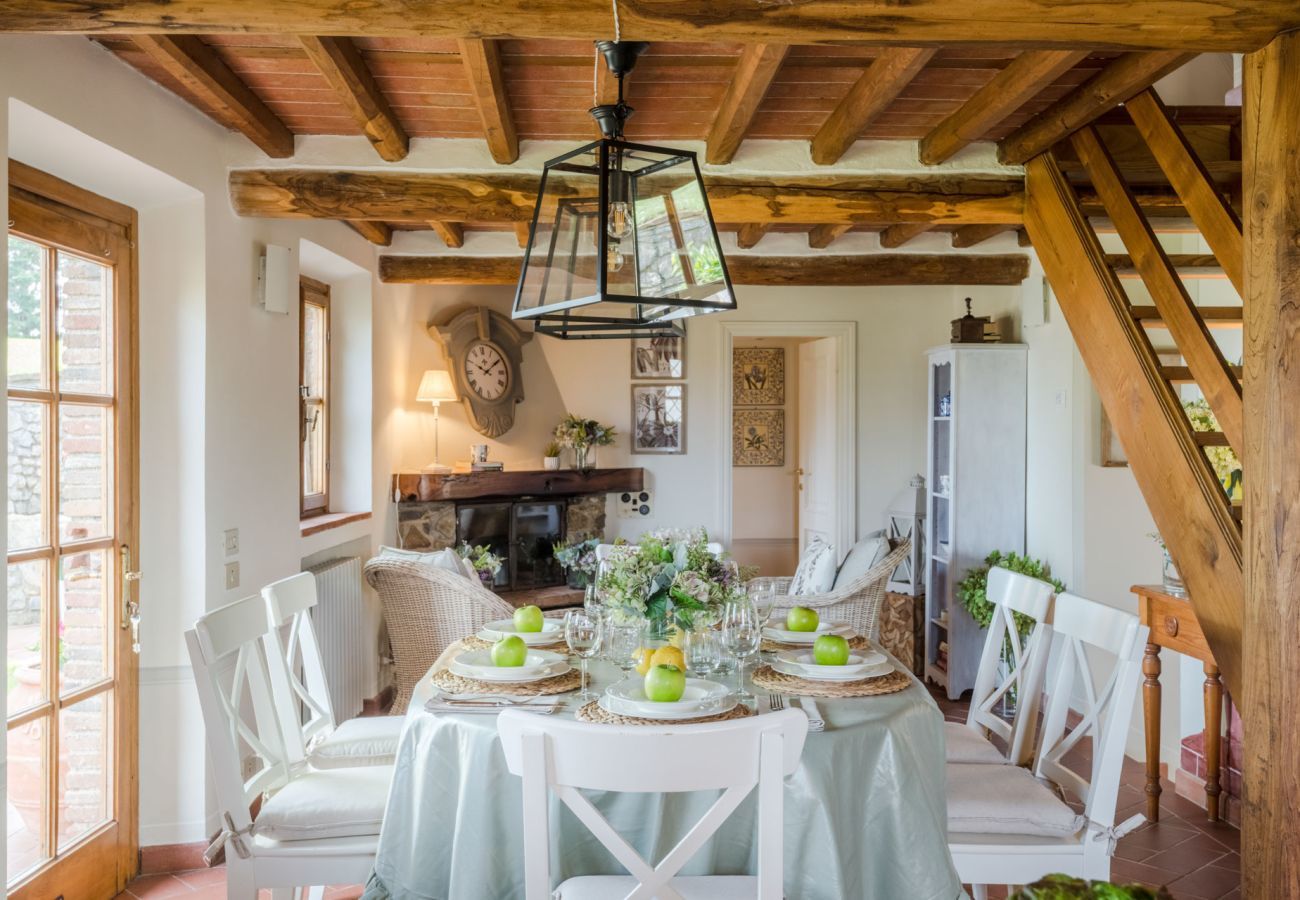 Villa in Pescaglia - Charming Farmhouse with Private Pool and View in Lucca