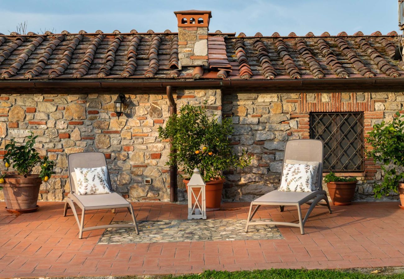 Villa in Pescaglia - Charming Farmhouse with Private Pool and View in Lucca