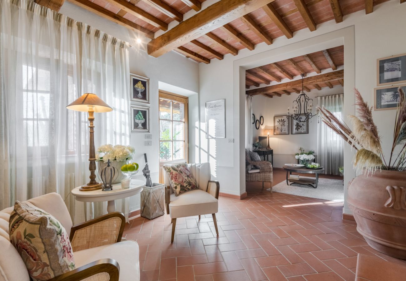 Villa in Pescaglia - Charming Farmhouse with Private Pool and View in Lucca