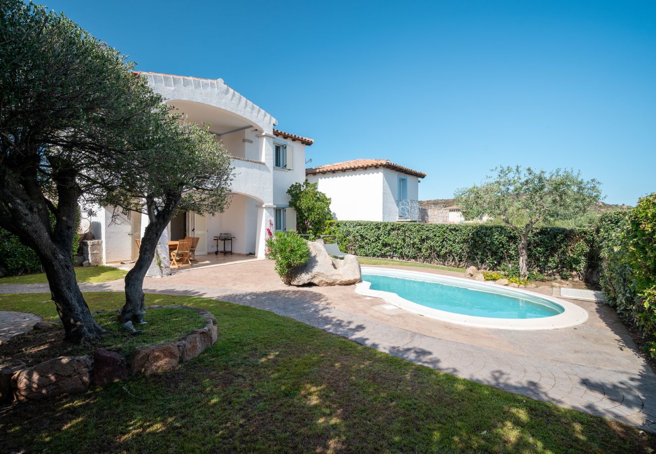 Villa Olive - Holiday home in San Teodoro with private pool and spacious furnished verandas