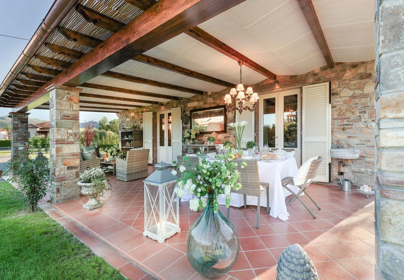 Villa à Capannori - VILLA PEMOLA a Luxury Farmhouse with Garden and bikes in Lucca Town