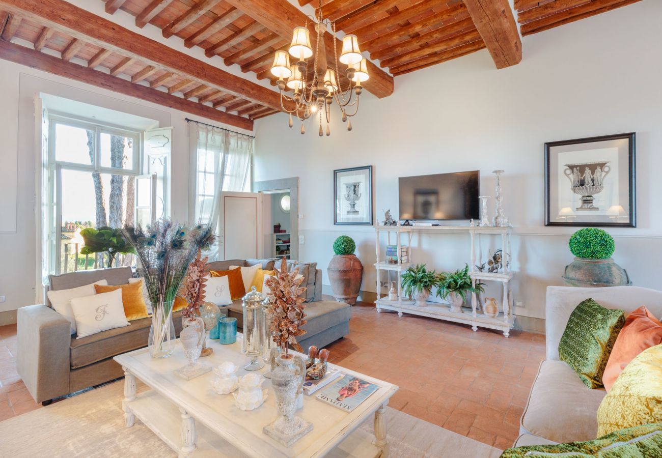 Villa à Lucques - RENAISSANCE WINERY VILLA AMONG THE VINEYARDS, 9 BEDROOMS, 7 BATHS, WIFI, AIR CON