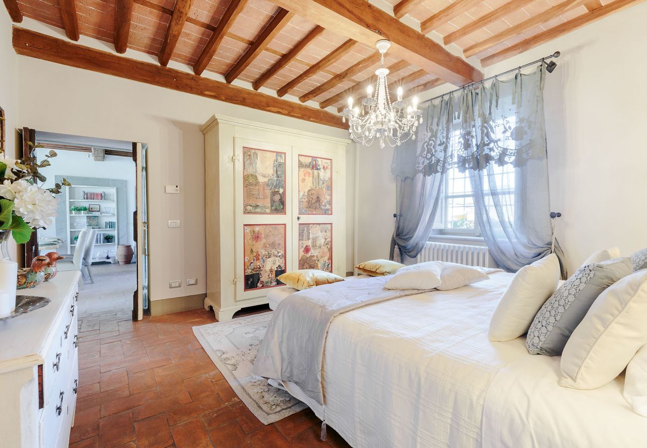 Villa à Lucques - RENAISSANCE WINERY VILLA AMONG THE VINEYARDS, 9 BEDROOMS, 7 BATHS, WIFI, AIR CON