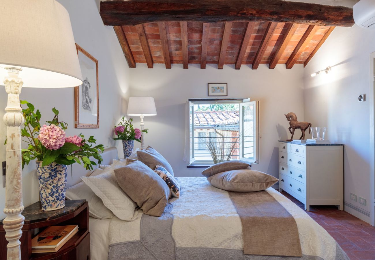 Appartement à Lucques - 8 Bedrooms Historical Masterpiece in the Heart of Lucca