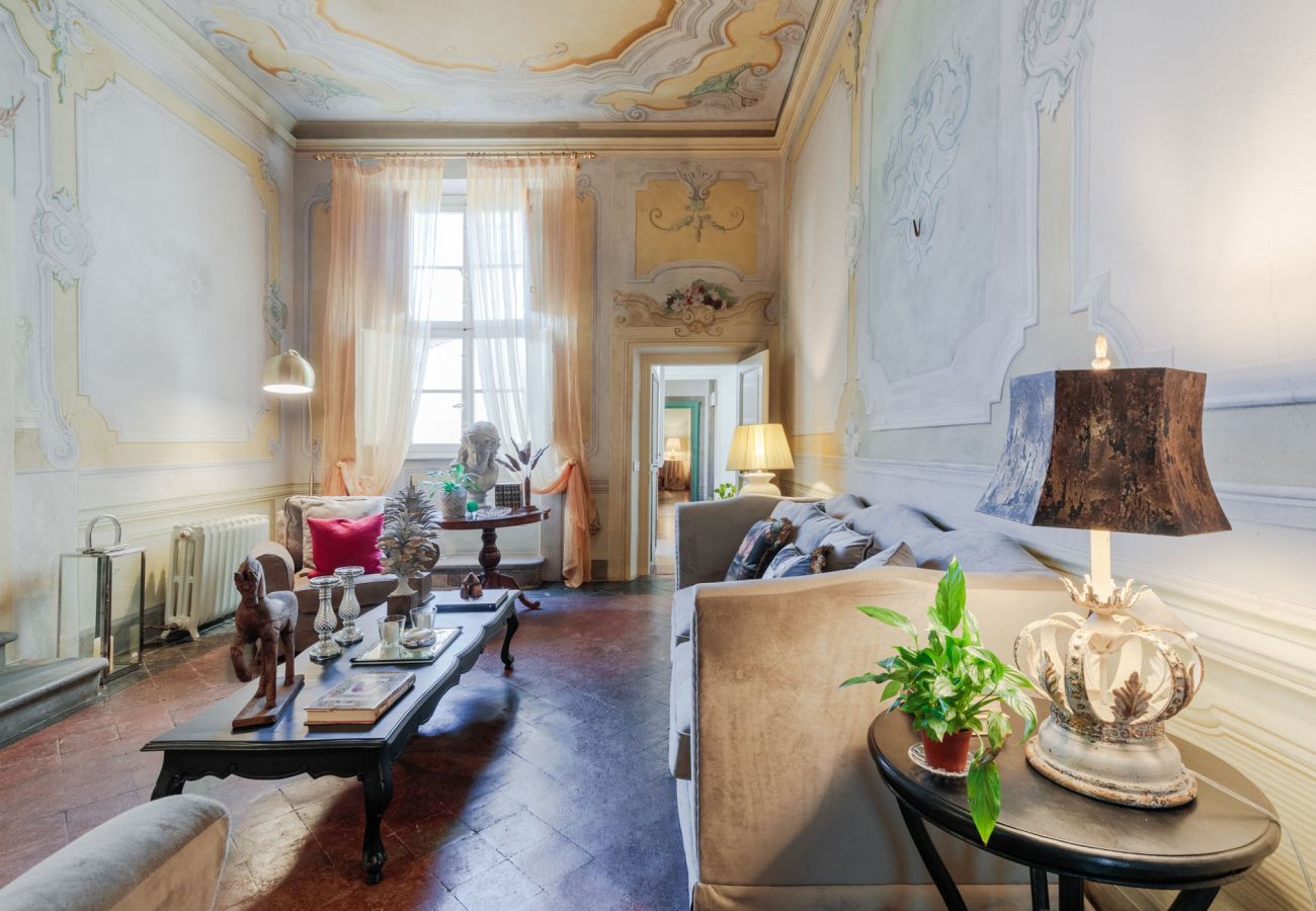 Appartement à Lucques - 8 Bedrooms Historical Masterpiece in the Heart of Lucca