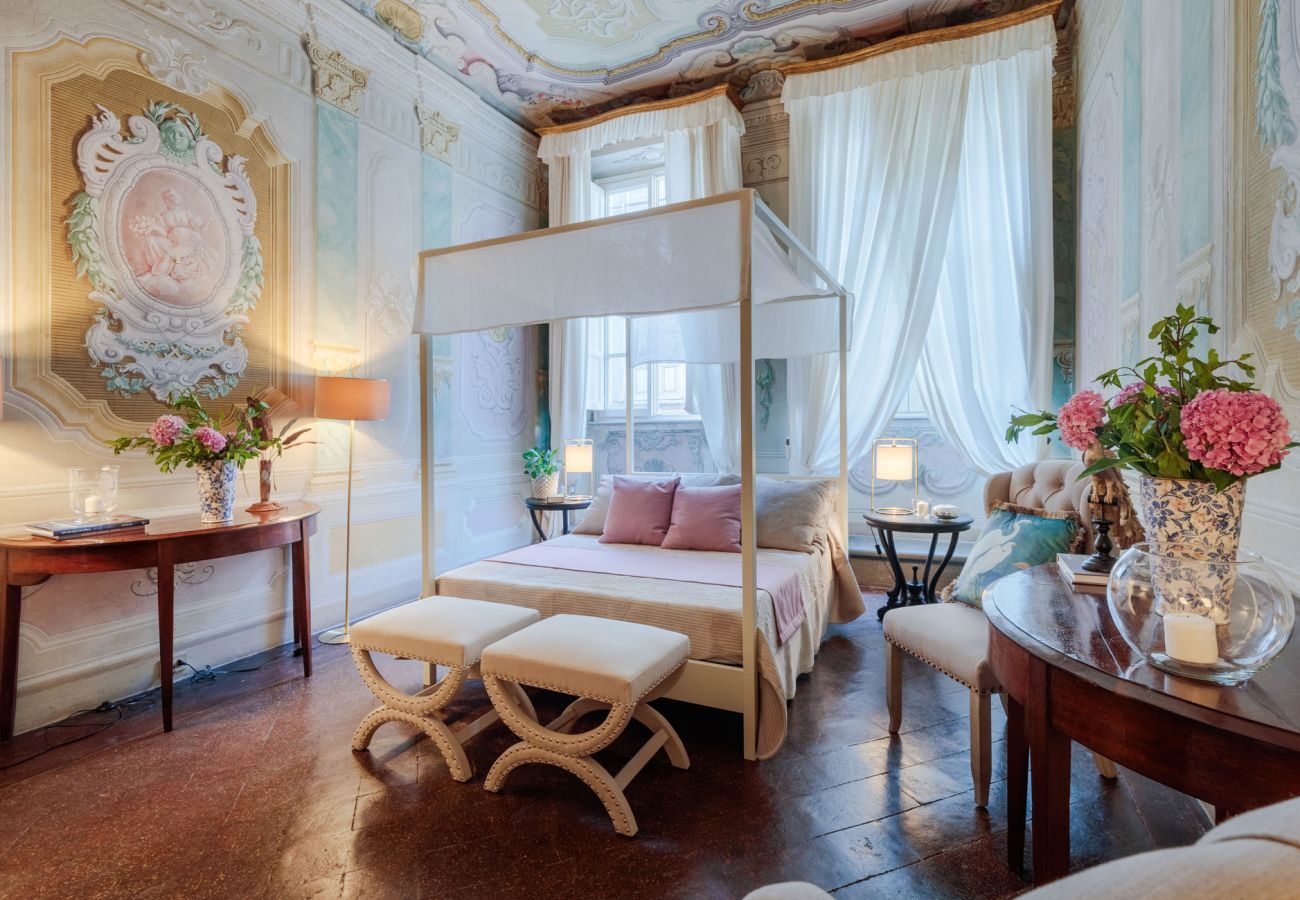 Appartement à Lucques - 8 Bedrooms Historical Masterpiece in the Heart of Lucca