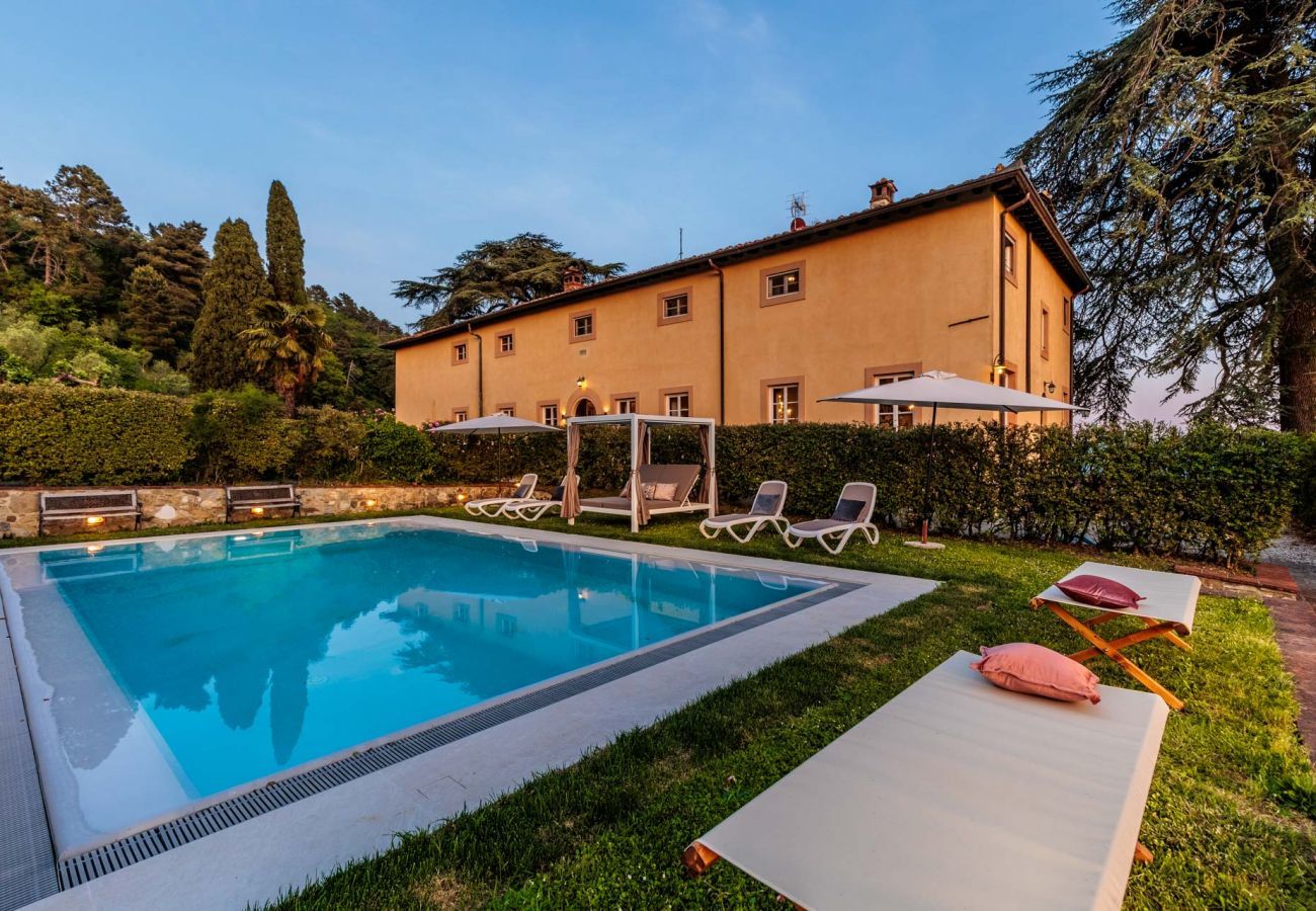 Villa à Lucques - VILLA BORBONE in Pieve Santo Stefano, a Luxury Renaissance Panoramic 9 Bedrooms Retreat Villa with Private Pool 