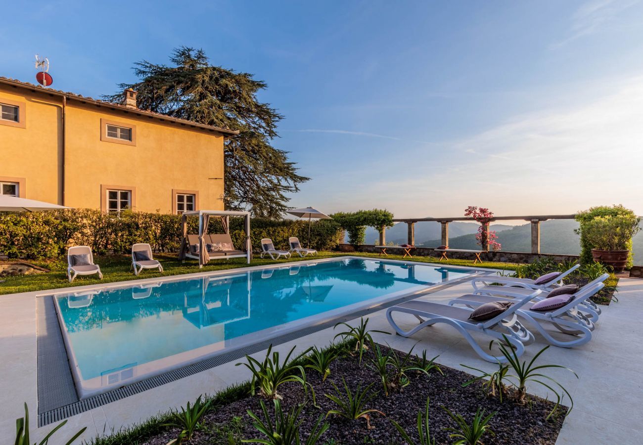 Villa à Lucques - VILLA BORBONE in Pieve Santo Stefano, a Luxury Renaissance Panoramic 9 Bedrooms Retreat Villa with Private Pool 