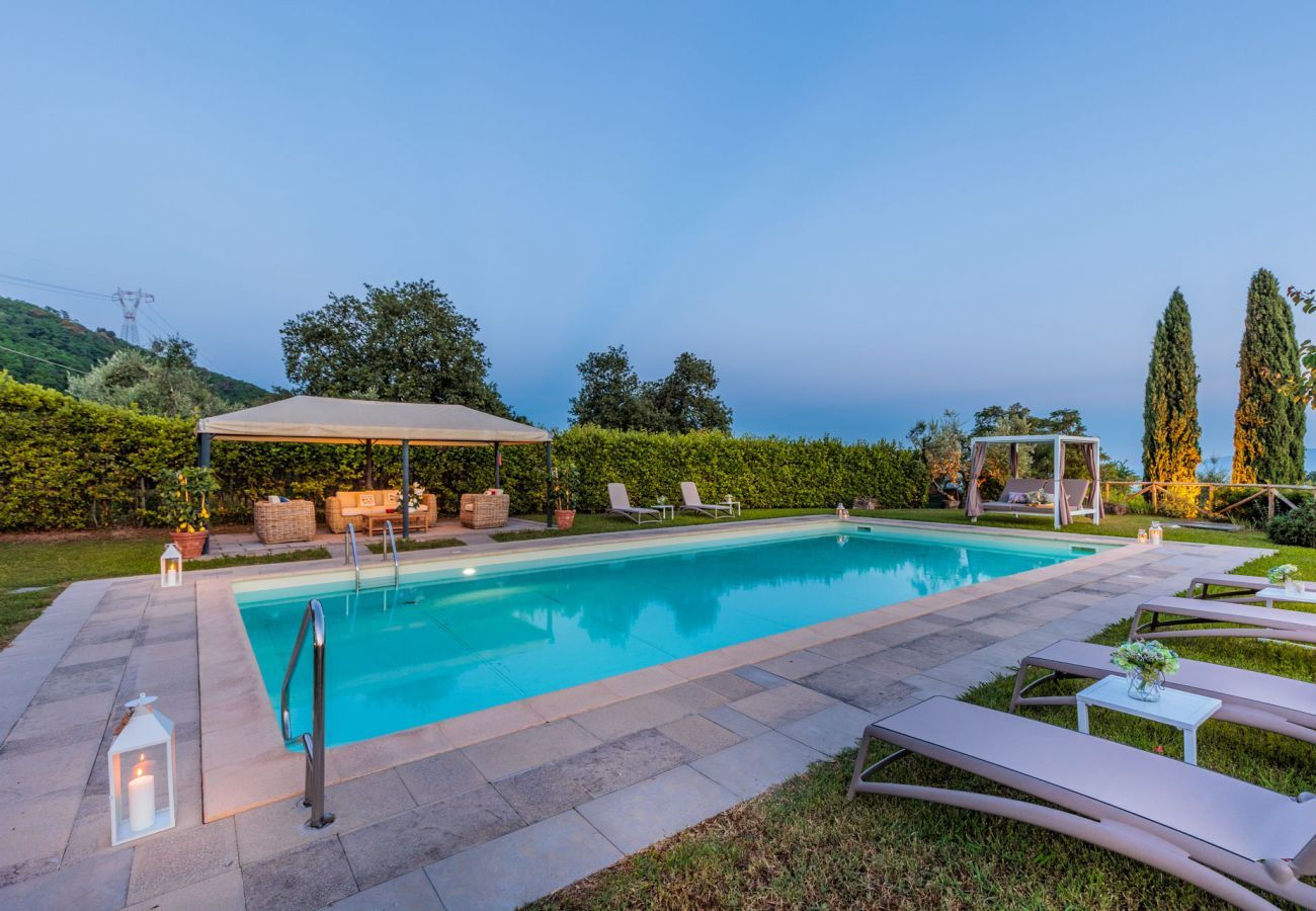 Villa à Lucques - Tuscan Fizz, a traditional Stone Farmhouse with Private Pool and Amazing View among the Vineyards in Lucca