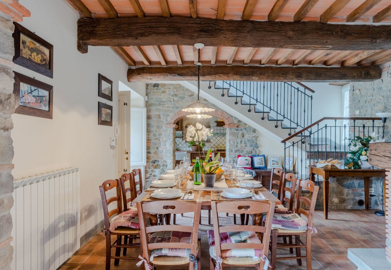 Villa à Lucques - Tuscan Fizz, a traditional Stone Farmhouse with Private Pool and Amazing View among the Vineyards in Lucca