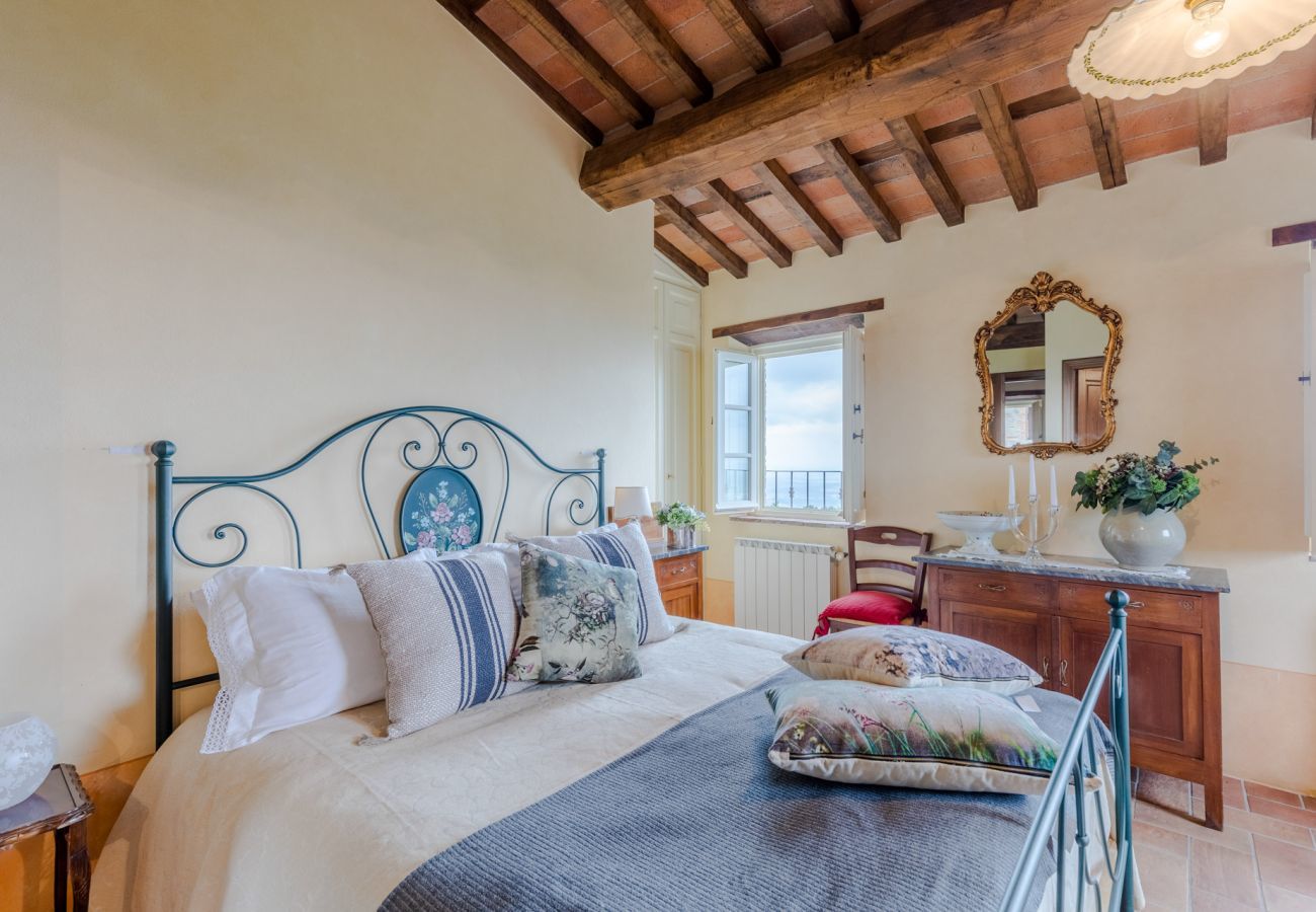 Villa à Lucques - Tuscan Fizz, a traditional Stone Farmhouse with Private Pool and Amazing View among the Vineyards in Lucca