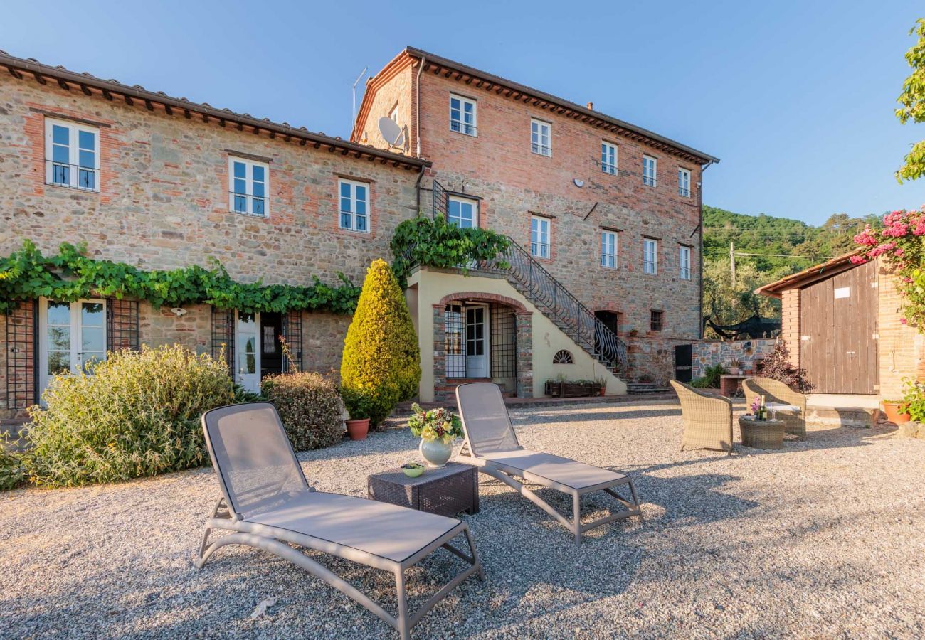 Villa à Lucques - Tuscan Fizz, a traditional Stone Farmhouse with Private Pool and Amazing View among the Vineyards in Lucca