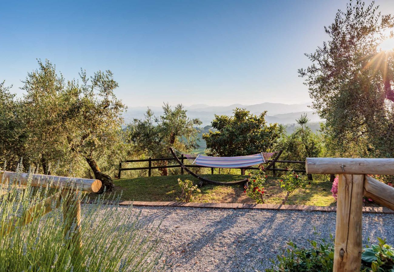 Villa à Lucques - Tuscan Fizz, a traditional Stone Farmhouse with Private Pool and Amazing View among the Vineyards in Lucca