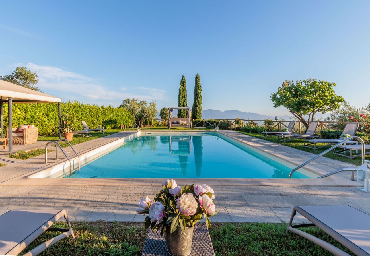 Villa à Lucques - Tuscan Fizz, a traditional Stone Farmhouse with Private Pool and Amazing View among the Vineyards in Lucca