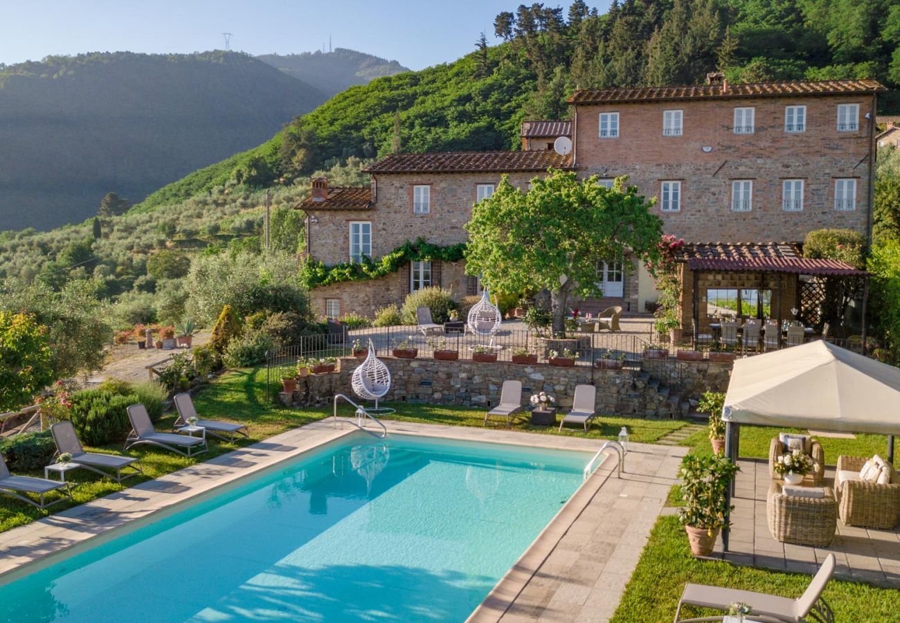 Villa à Lucques - Tuscan Fizz, a traditional Stone Farmhouse with Private Pool and Amazing View among the Vineyards in Lucca