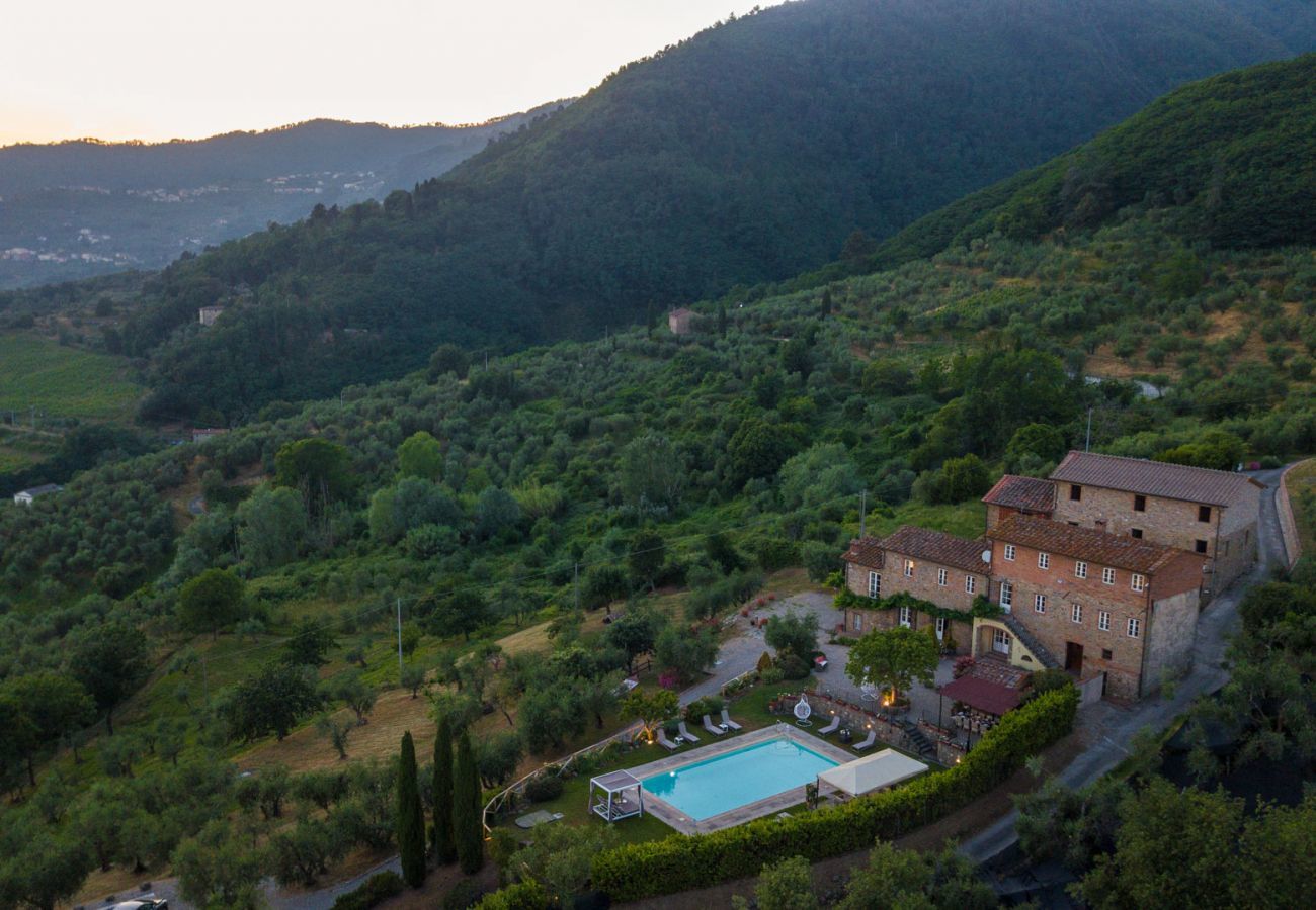 Villa à Lucques - Tuscan Fizz, a traditional Stone Farmhouse with Private Pool and Amazing View among the Vineyards in Lucca