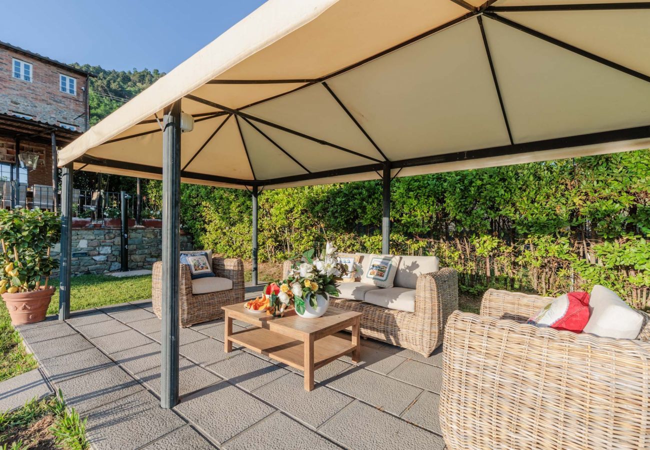 Villa à Lucques - Tuscan Fizz, a traditional Stone Farmhouse with Private Pool and Amazing View among the Vineyards in Lucca