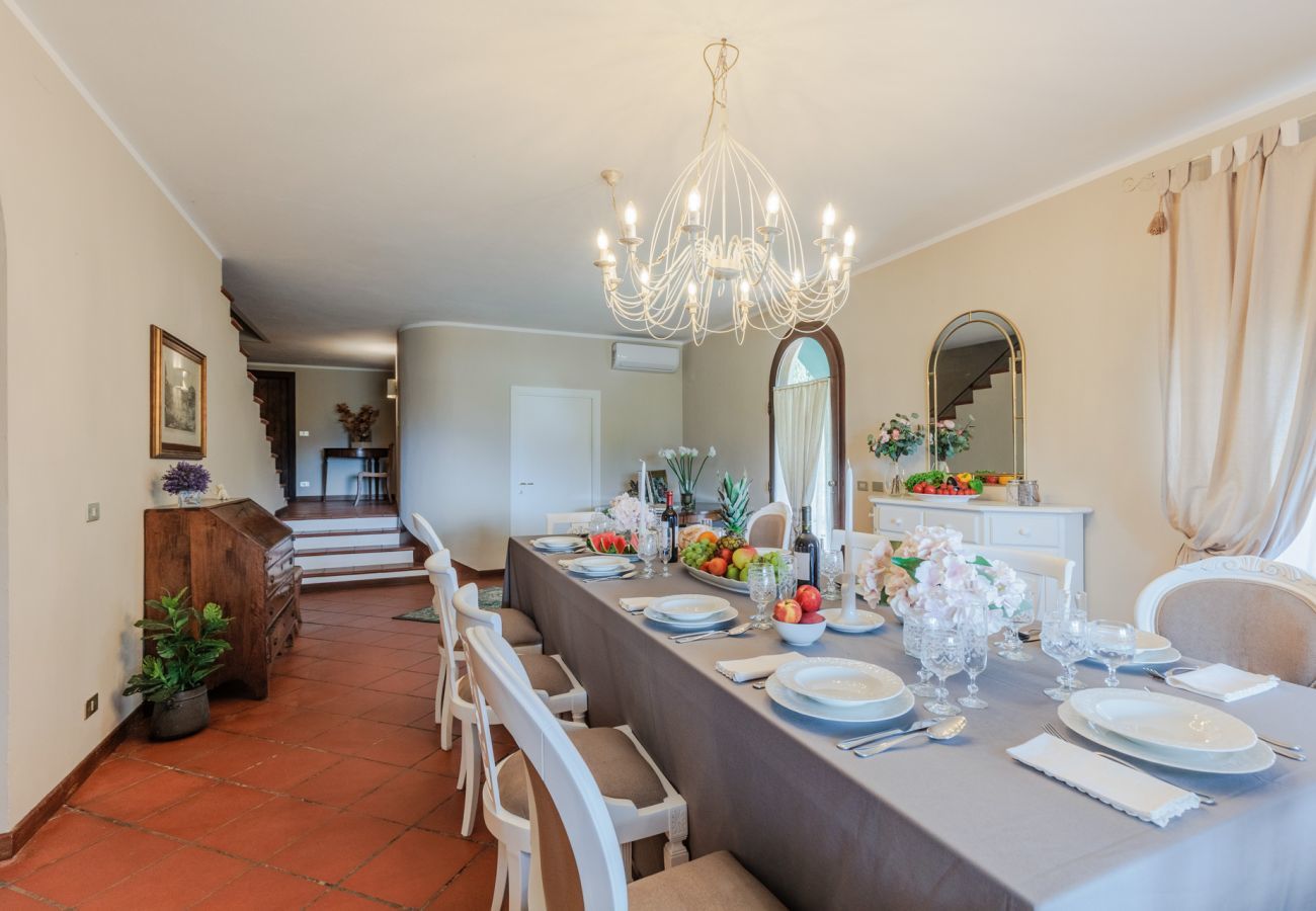 Villa à Bientina - Spacious 6 bedrooms Villa with Private Pool on the Tuscan Hills of Santa Colomba by Pontedera and Bientina